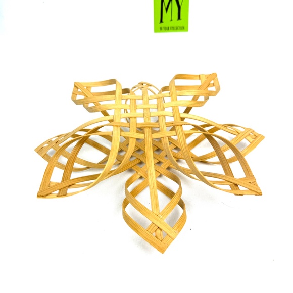 Woven Wood Star Snowflake Wall Decor – Rustic Handmade Style - Picture 11 of 12